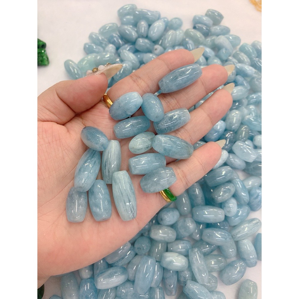 Lu thống aquamarine thiên nhiên dáng bầu dục